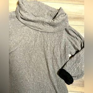 Sundance‎ Women Wide Neck Sweater- XL